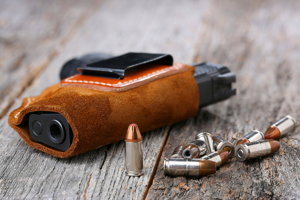 Guide to the Best IWB (Inside Waistband) Holsters: Expert Reviews & Tips